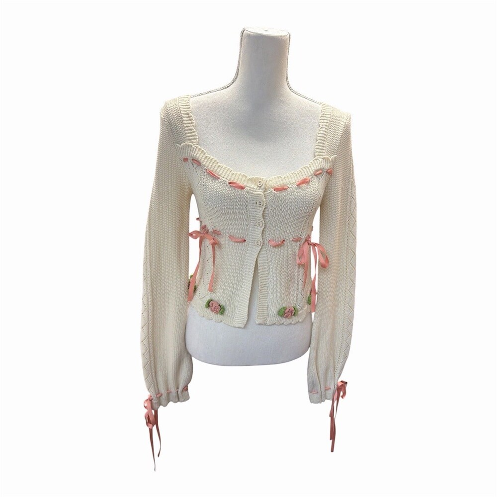 Forever 21 x Betsey Johnson Crowuette Cardigan Sweater Womens S Ivory Cropped